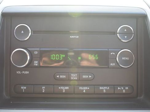 Used 2008 Ford Edge SE image 16