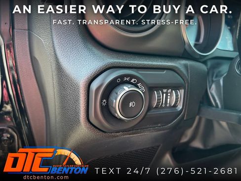 Used 2022 Jeep Wrangler Unlimited Sport AWD/4WD image 12