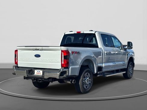 New 2025 Ford F250 Lariat w/ FX4 Off-Road Package image 5