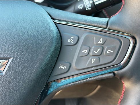 Used 2024 Chevrolet Equinox RS w/ RS Leather Package FWD image 17