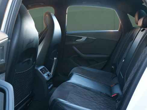 Used 2019 Audi S4 Premium Plus w/ Premium Plus Package image 13