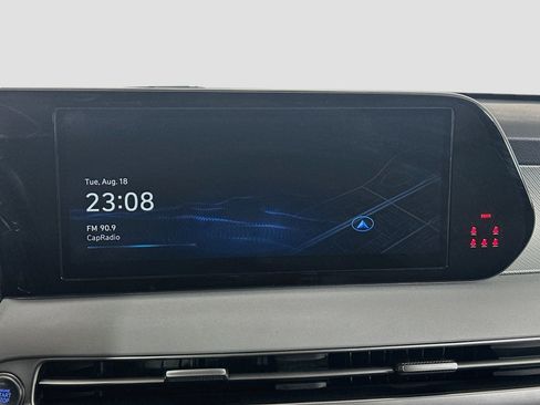 Used 2024 Hyundai Palisade SEL FWD image 21