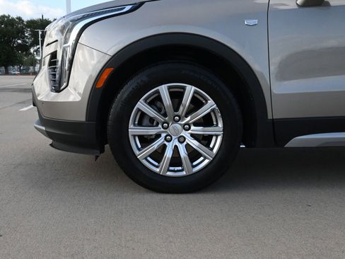 Used 2023 Cadillac XT4 Premium Luxury image 29