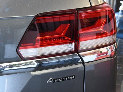 Used 2023 Volkswagen Atlas SEL AWD/4WD image 13