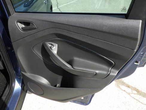 Used 2018 Ford Escape S image 16