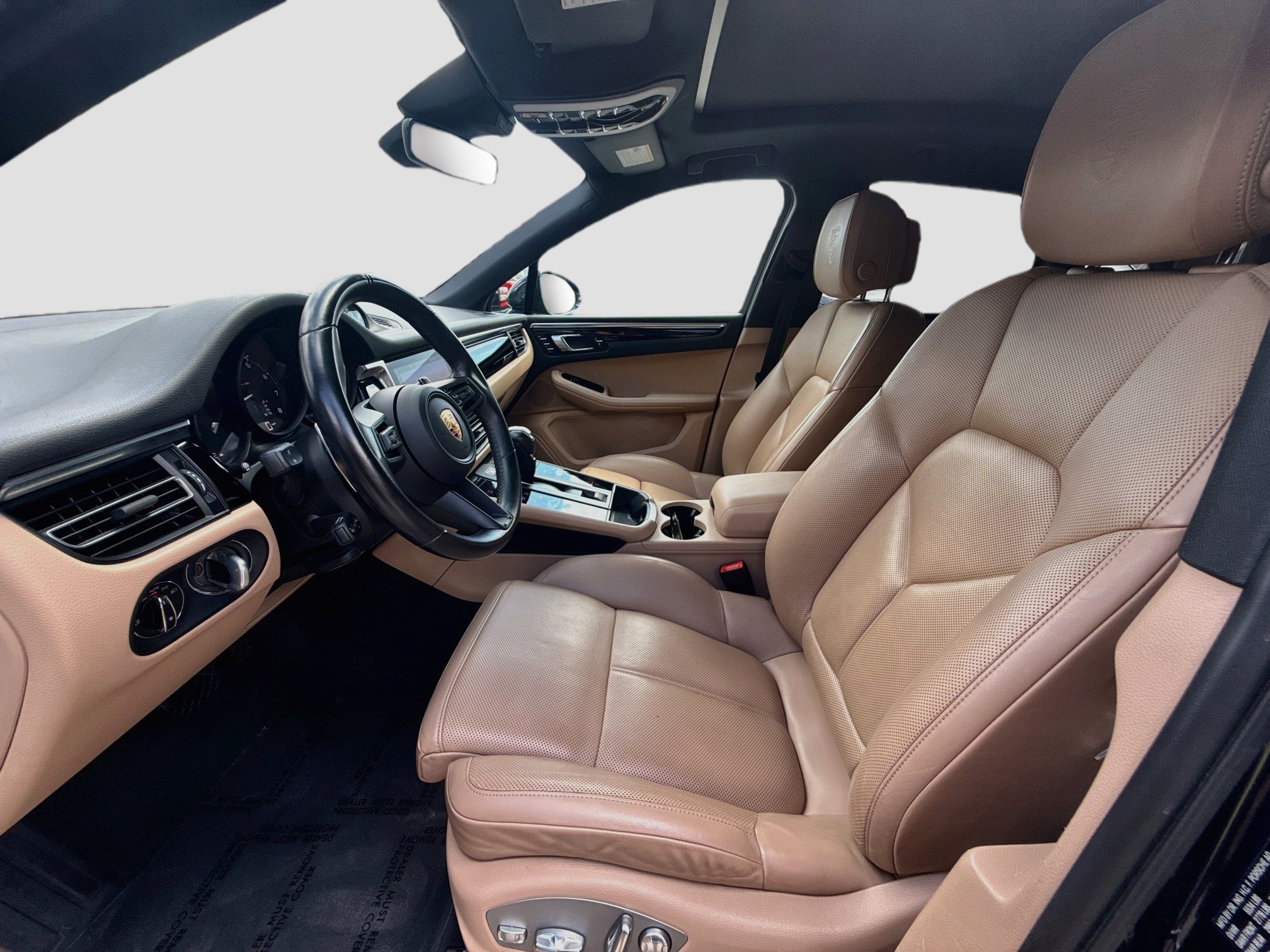 Used 2023 Porsche Macan Turbo AWD/4WD image 19