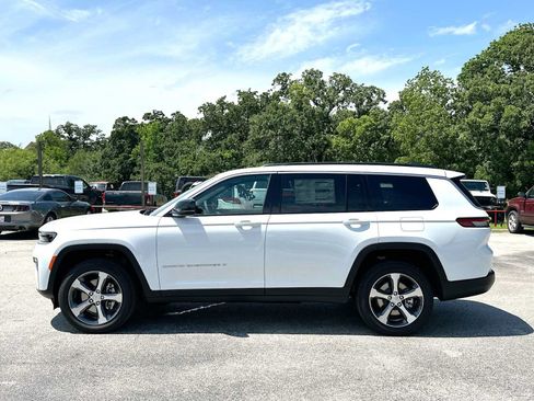 New 2026 Jeep Grand Cherokee L Limited RWD image 12