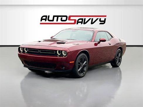 Used 2020 Dodge Challenger SXT w/ Blacktop Package image 3