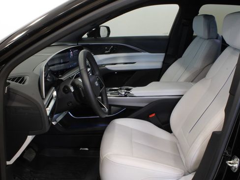 Used 2025 Cadillac Lyriq Sport w/ LPO, Floor Liner Package RWD image 10