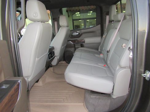 Used 2020 GMC Sierra 1500 SLT w/ SLT Premium Plus Package image 13