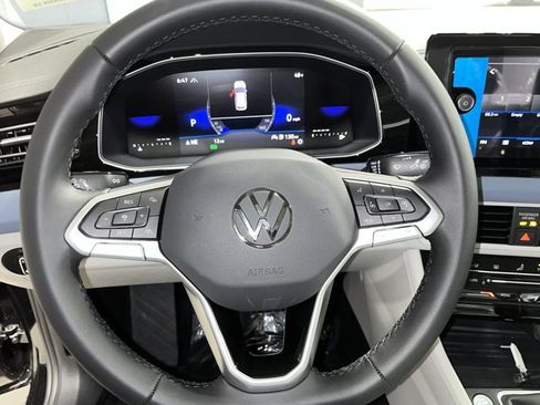 New 2025 Volkswagen Jetta SE image 24