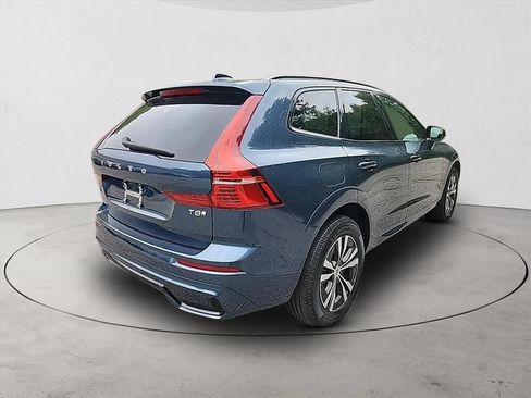 Certified 2025 Volvo XC60 T8 Core AWD/4WD image 5