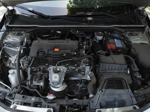 Used 2024 Honda Civic Sport image 42