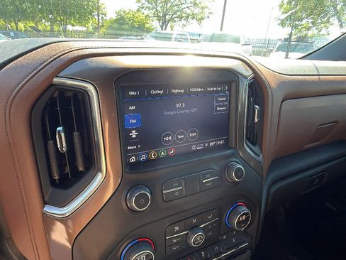 Used 2022 Chevrolet Silverado 3500 High Country w/ Safety Package II AWD/4WD image 14