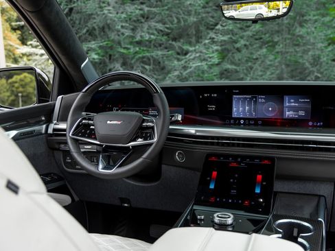 Used 2026 Cadillac Escalade V AWD/4WD image 42