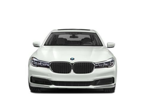 Used 2019 BMW 740i xDrive w/ M Sport Package image 4