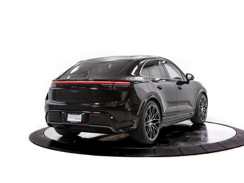 New 2026 Porsche Macan Turbo Electric image 7