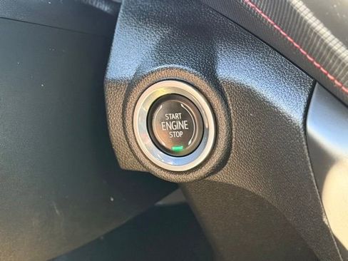 Used 2023 Chevrolet TrailBlazer RS FWD image 12