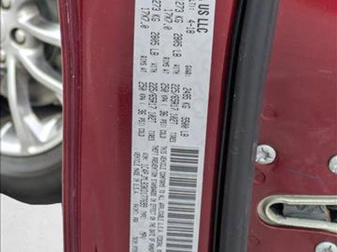 Used 2019 Jeep Cherokee Latitude Plus w/ Cold Weather Group image 23