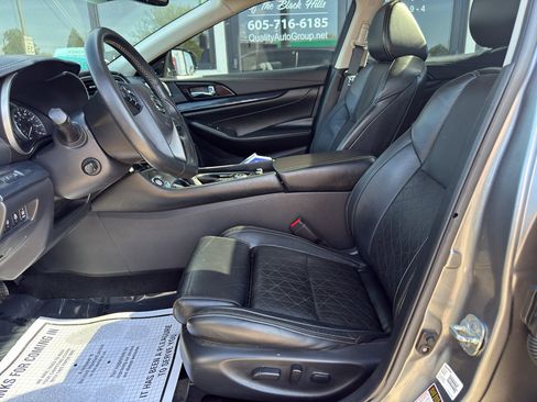 Used 2022 Nissan Maxima Platinum w/ Sport Mat Group FWD image 8