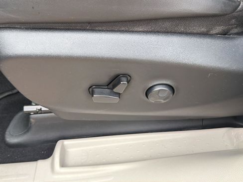 Used 2023 Chrysler Pacifica Limited image 22