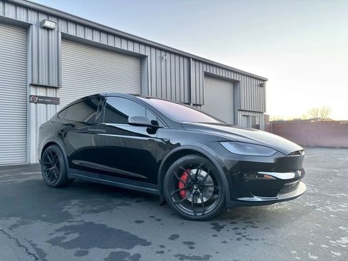 Used 2023 Tesla Model X Plaid image 6