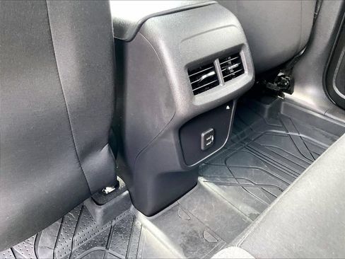 Used 2023 Chevrolet Equinox LT AWD/4WD image 24