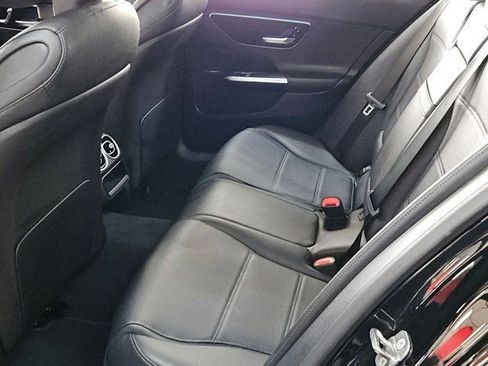 Used 2025 Mercedes-Benz C 300 4MATIC Sedan image 27