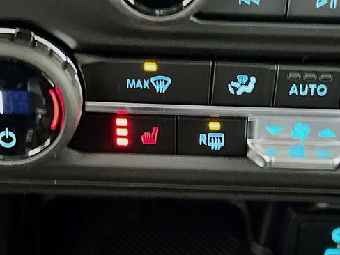 New 2025 Ford Bronco Heritage Edition image 23