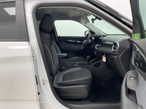New 2026 Chevrolet TrailBlazer LS w/ LS Convenience Package AWD/4WD image 13