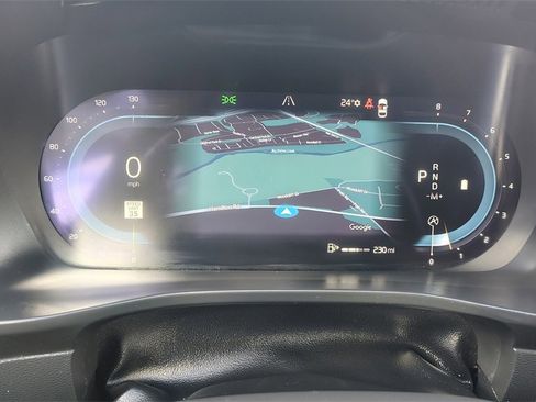 Certified 2023 Volvo XC40 B5 Plus w/ Driver Assist Package image 13