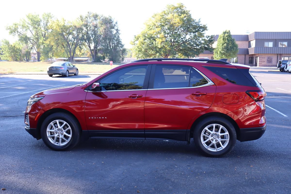 Used 2023 Chevrolet Equinox LT AWD/4WD image 9