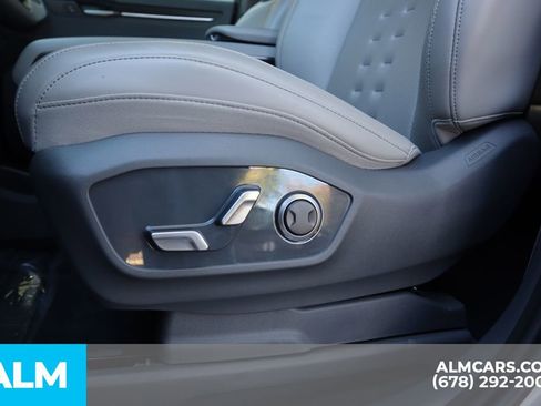 Used 2024 Kia EV9 Wind image 13