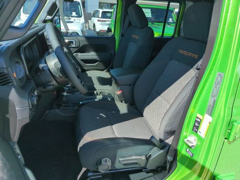 New 2026 Jeep Gladiator Mojave image 12