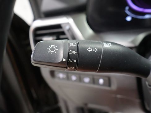Used 2025 Kia Telluride S AWD/4WD image 37