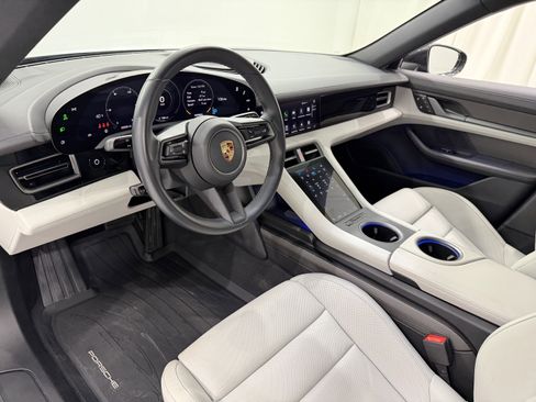 Certified 2023 Porsche Taycan 4 Cross Turismo image 4