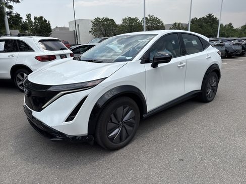 Certified 2024 Nissan Ariya AWD image 3