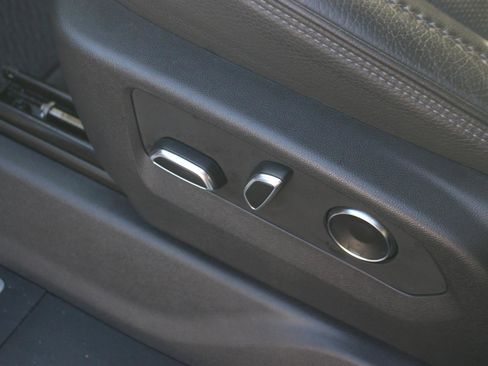 Used 2024 GMC Sierra 2500 Denali w/ Denali Reserve Package image 18