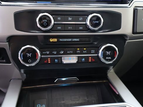 Used 2022 Ford F250 Lariat w/ Lariat Ultimate Package image 26