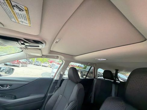 Used 2025 Subaru Outback Premium AWD/4WD image 15