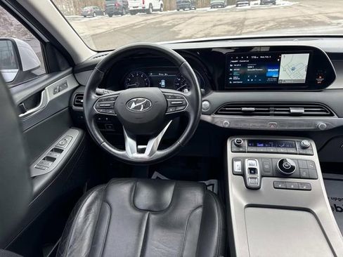 Used 2022 Hyundai Palisade SEL w/ Premium Package image 17