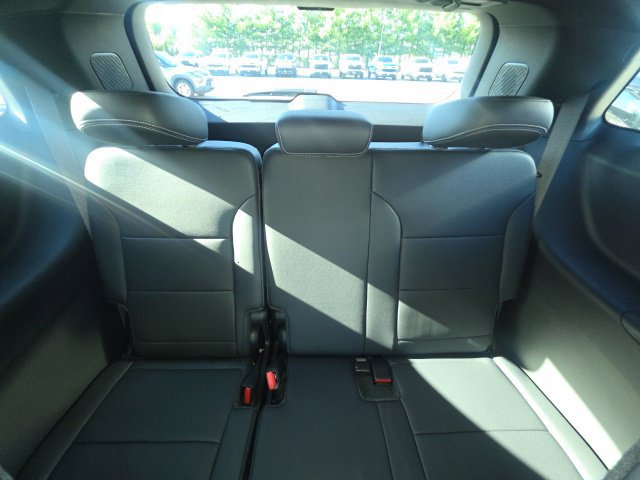 New 2027 Chevrolet Traverse LT w/ Driver Confidence Package FWD image 29
