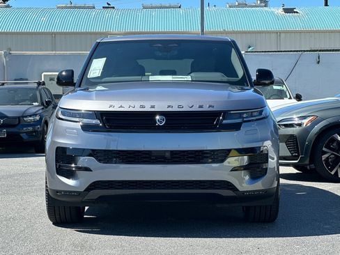 New 2025 Land Rover Range Rover Sport SE image 8