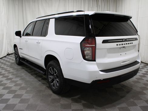 Used 2023 Chevrolet Suburban Z71 image 39