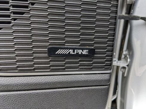 Used 2022 Jeep Grand Cherokee Limited image 35