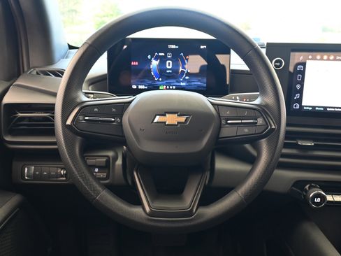 Used 2024 Chevrolet Silverado EV W/T image 23