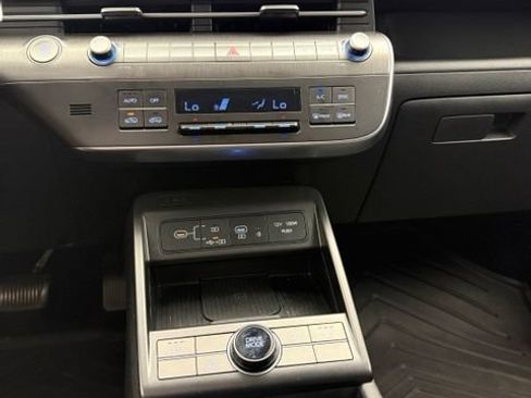 Used 2025 Hyundai Kona SEL FWD image 6