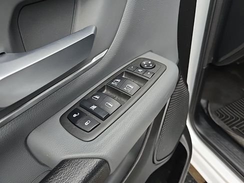 Used 2022 RAM 1500 Big Horn AWD/4WD image 35