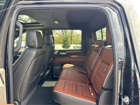 New 2026 GMC Sierra 2500 Denali Ultimate image 7
