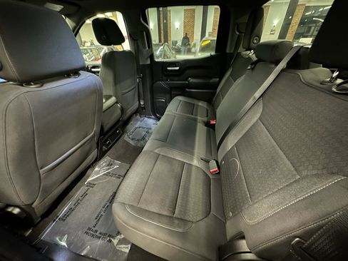 Used 2020 Chevrolet Silverado 1500 LT image 18